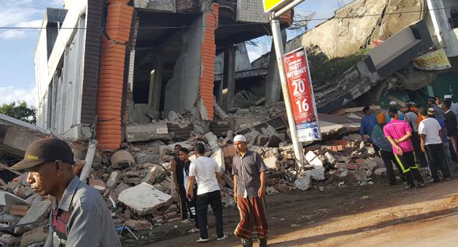 Terremoto Indonesia, quasi 100 vittime dopo la scossa di magnitudo 7.0