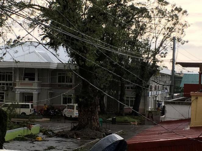 Tifone Phanfone devasta le Filippine nel giorno di Natale