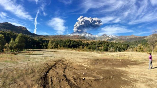 Torna a far paura in Cile il vulcano Nevados de Chillan