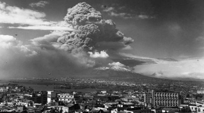 Ultima eruzione del Vesuvio 74 anni fa, nel 1944 