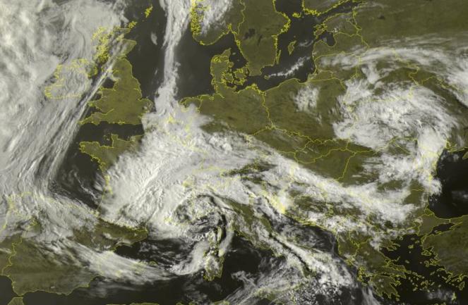 Ultima immagine satellitare mostra la goccia fredda sull'Europa meridionale