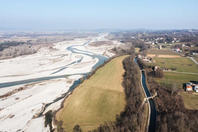 Veduta del fiume Piave nel momento di picco della siccità che lo ha colpito nel 2022 - ©Marco Barretta /Adaptation.it