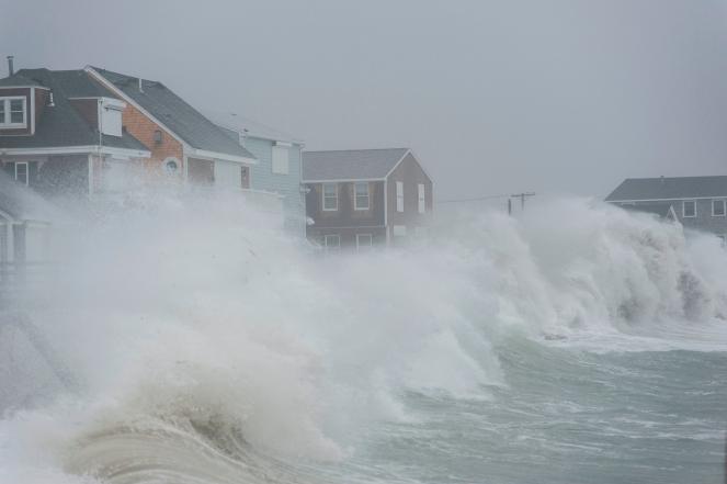 Violenta tempesta devasta le coste del Massachusets