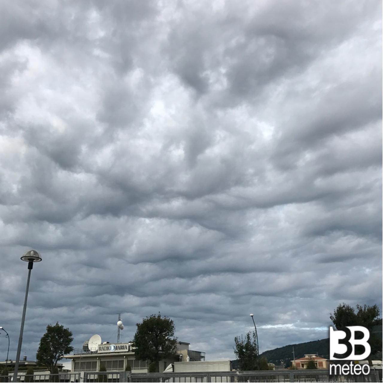 Foto Meteo Fotosegnalazione Di Erba 3B Meteo foto-meteo-fotosegnalazione-di-erba-3b-meteo