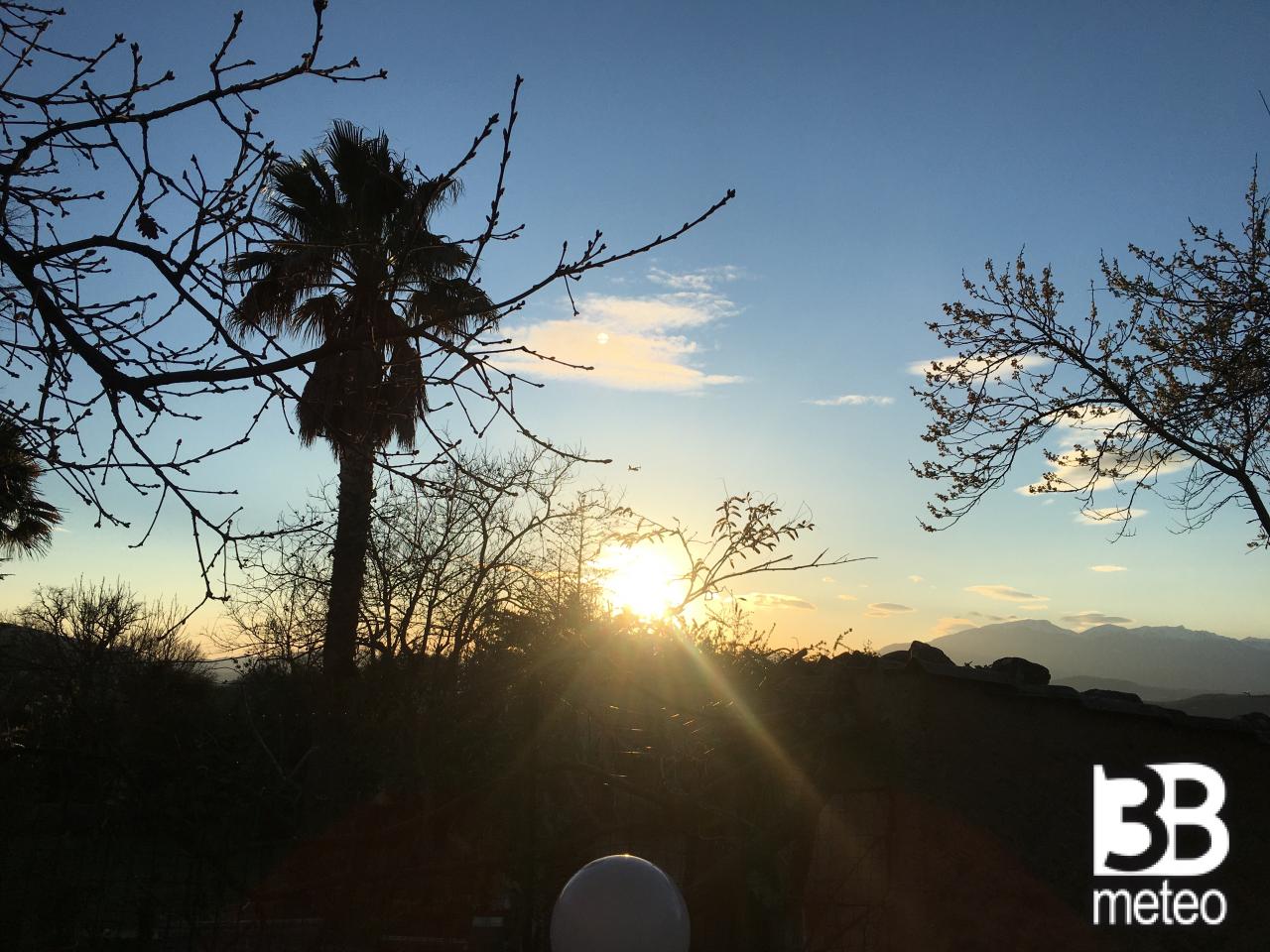 Foto Meteo Isernia Tramonto Su Mainarde 3B Meteo foto-meteo-isernia-tramonto-su-mainarde-3b-meteo