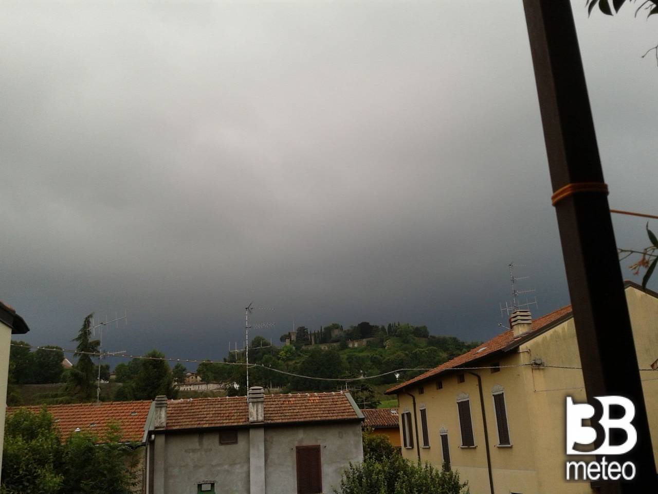 Meteo Bergamo: piogge martedì, qualche possibile rovescio mercoledì, piogge giovedì - 3bmeteo