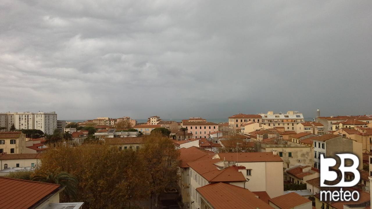 Meteo Livorno: piogge lunedì, bel tempo martedì, variabile mercoledì - 3bmeteo