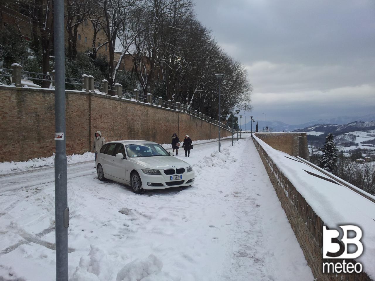 Meteo Urbino: bel tempo lunedì, temporali martedì, qualche ... - 3bmeteo