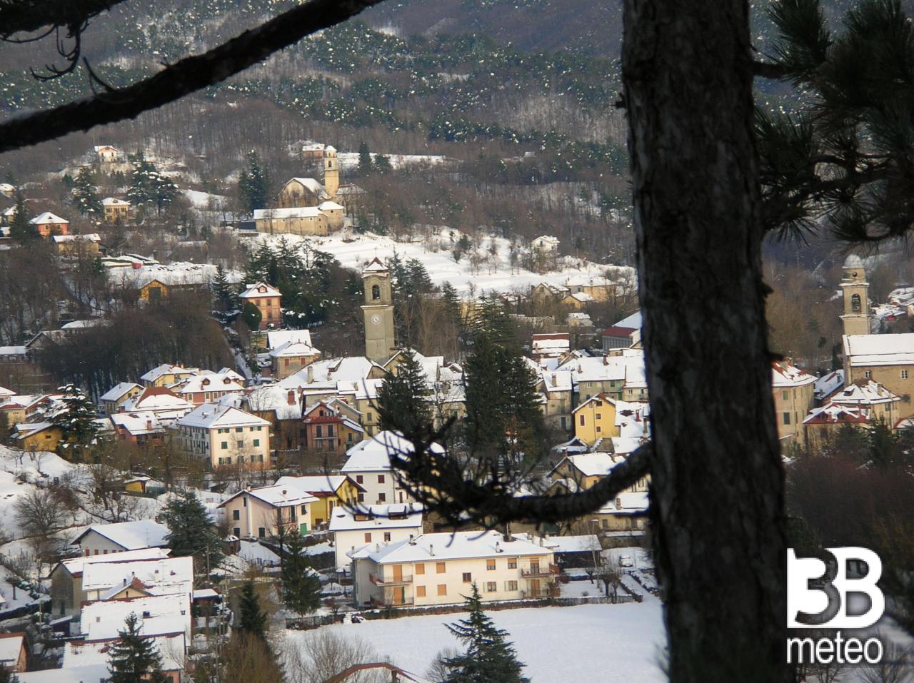 foto-meteo-sassello-sotto-la-neve-3b-meteo