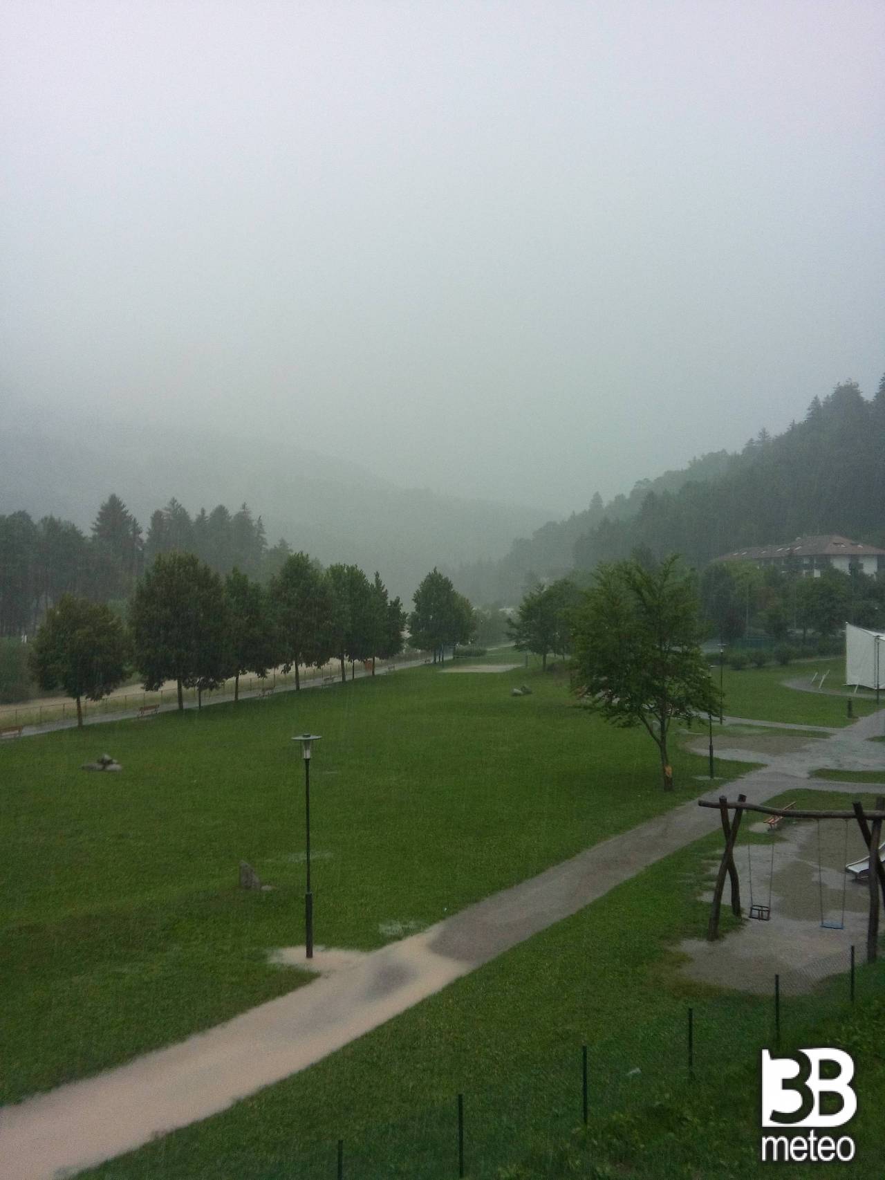 Meteo Trento: nebbie o nubi basse lunedì, piogge martedì, molte nubi mercoledì - 3bmeteo