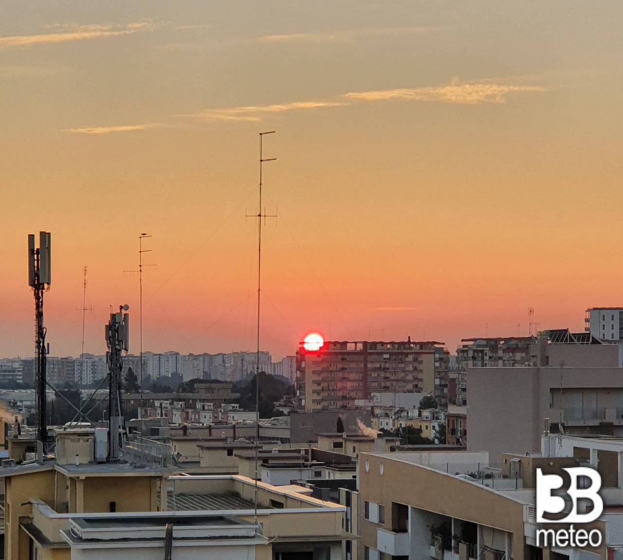 foto-meteo-alba-a-bari-3b-meteo