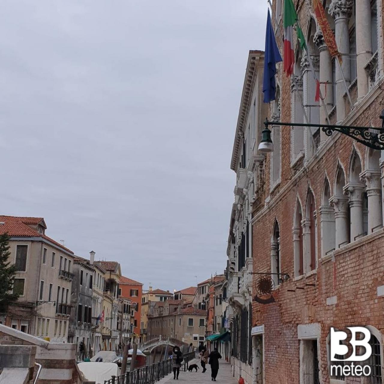 Foto Meteo Fotosegnalazione Di Venezia 3B Meteo foto-meteo-fotosegnalazione-di-venezia-3b-meteo