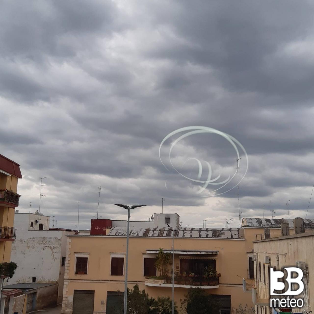 Foto Meteo Fotosegnalazione Di Palagiano 3B Meteo foto-meteo-fotosegnalazione-di-palagiano-3b-meteo