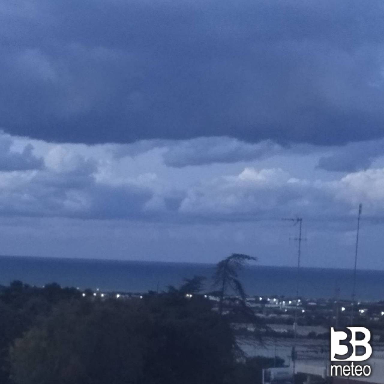 Foto Meteo Fotosegnalazione Di Mola Di Bari 3B Meteo