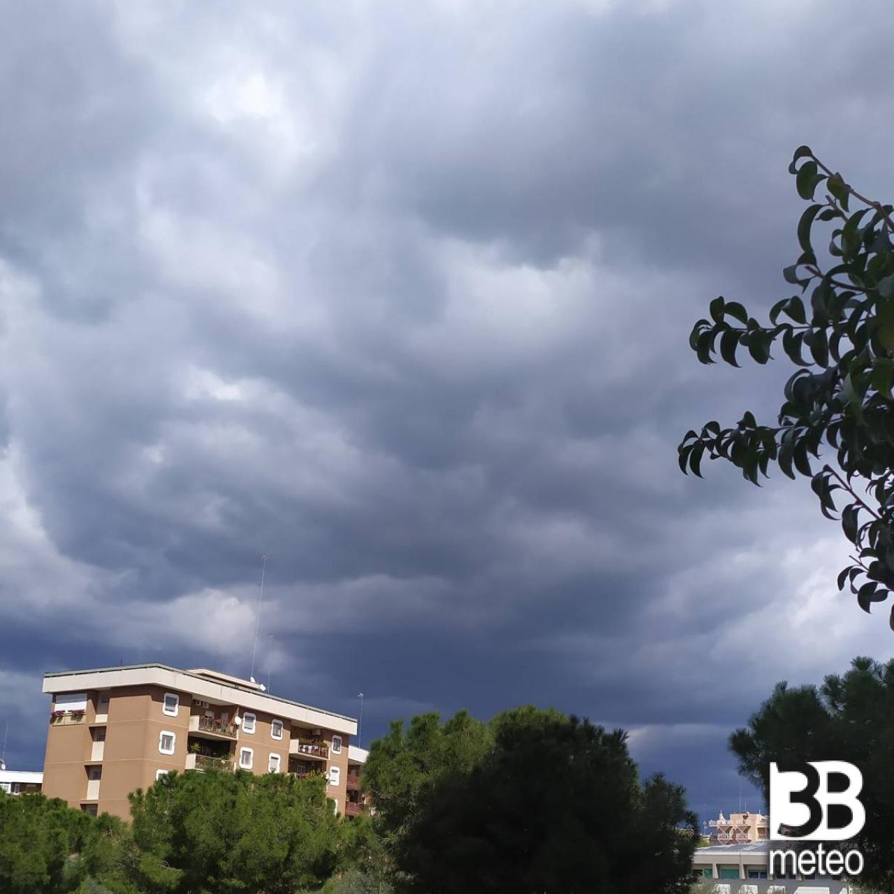 foto-meteo-fotosegnalazione-di-bari-3b-meteo