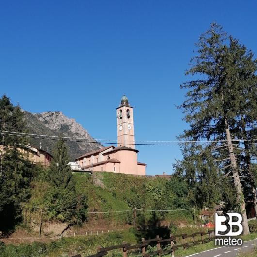 Chiesa di Cortenova e pizzo di parlasco