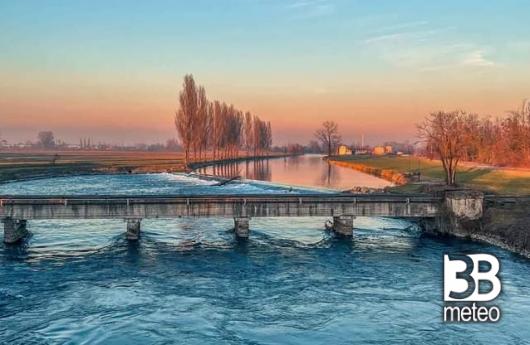 canale muzza vista dal ponte di lavagna