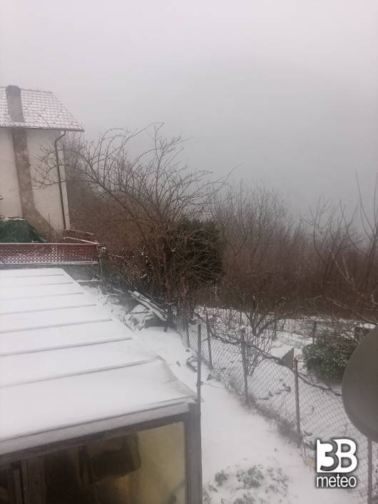 e nevica......