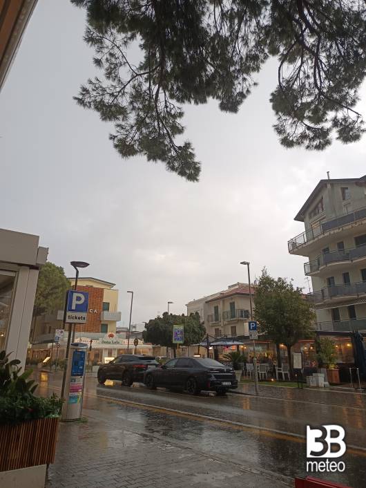 pioggia molto forte