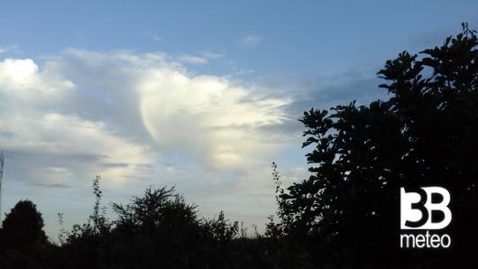 piume nel cielo a Lutrano