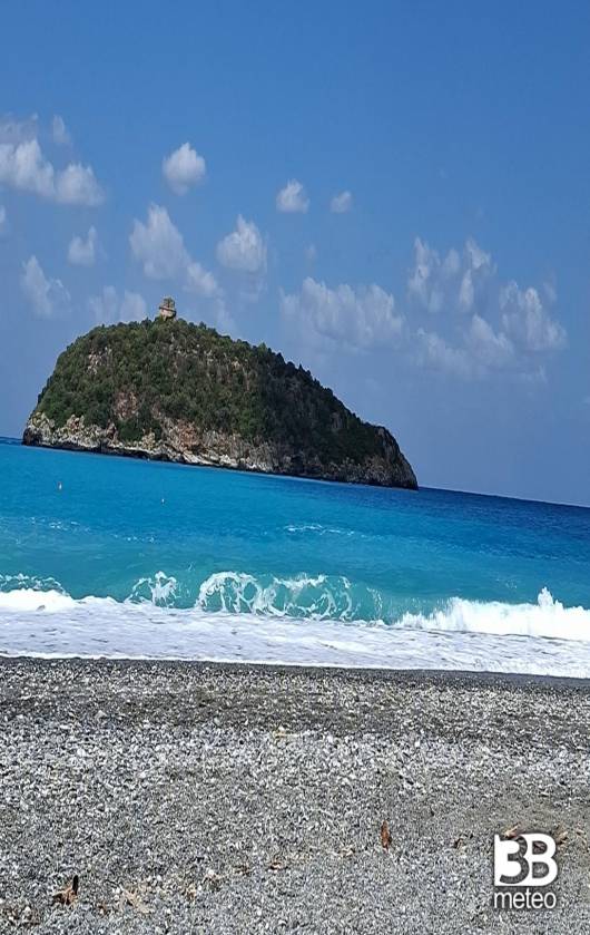 lido delle sirene isola di cirella