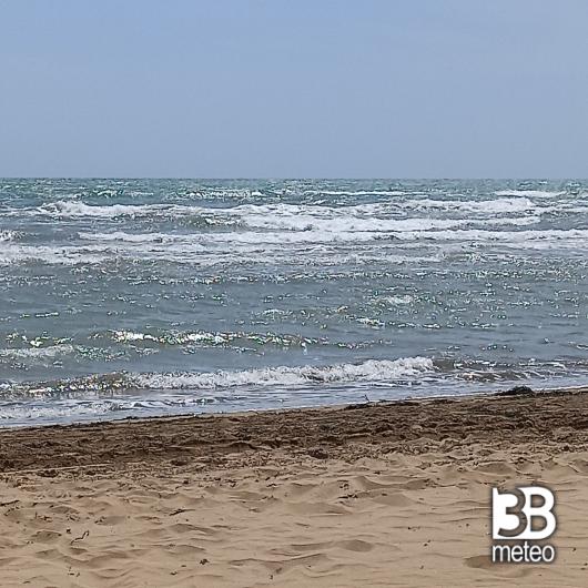 Molto vento mare mosso