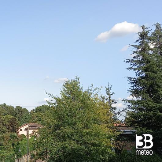 Cielo sereno con
