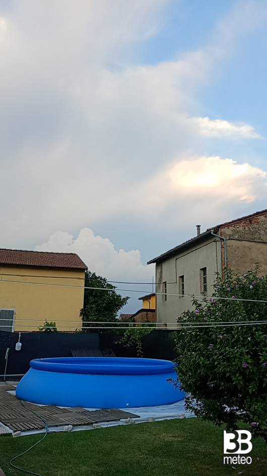Via l'afa