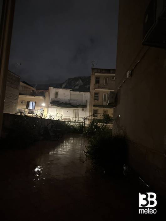pioggia costante