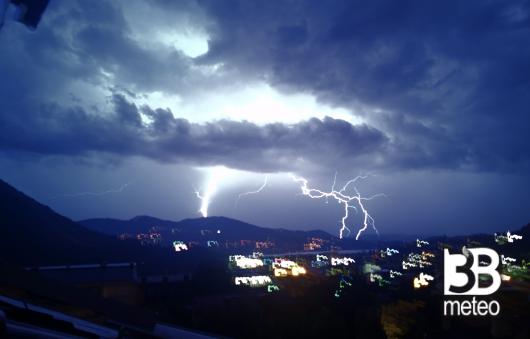 flash... photography tanodj