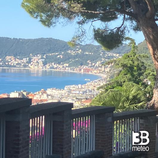 Laigueglia dalla collina di Alassio