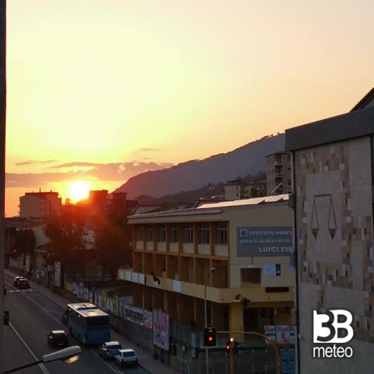 Tramonto del 21 marzo ore 1753 lamezia terme alato nicastro 12 gradi