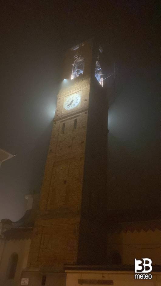 campanile piazza centrale
