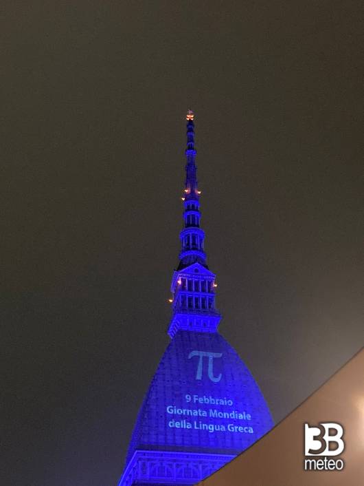 mole antonelliana illuminata con  greco.