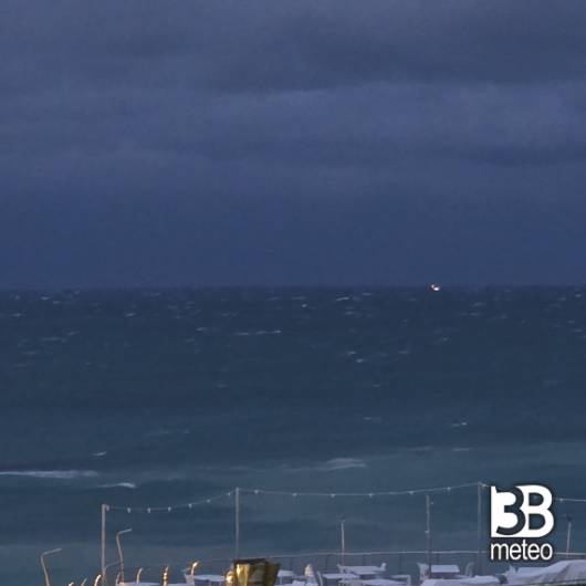 Temporale e forte vento a pesaro