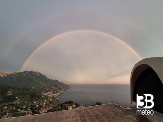 doppio arcobalena dopo temporale estivo qualche giorno.fa nella splendida Ravello dall Auditorium .
