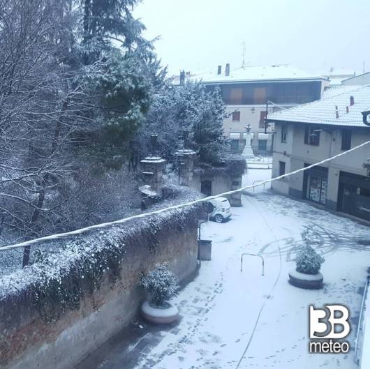 Neve a carugate