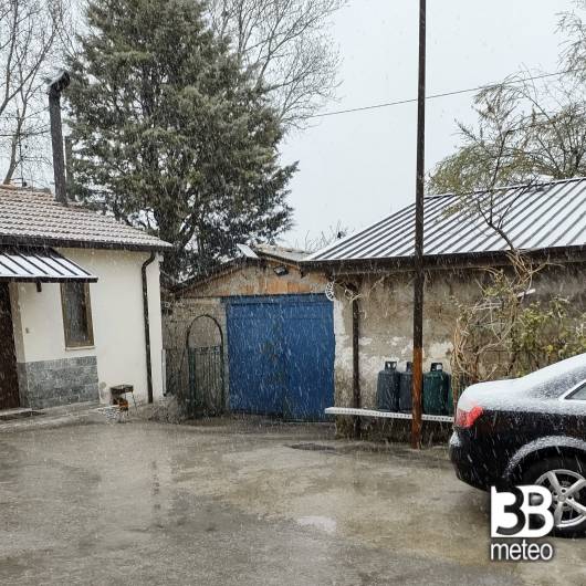 Di nuovo neve a lavangone