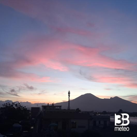 vesuvio al tramonto
