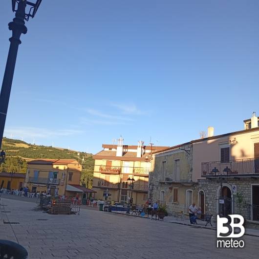 Sott' a taverna. splendida serata.