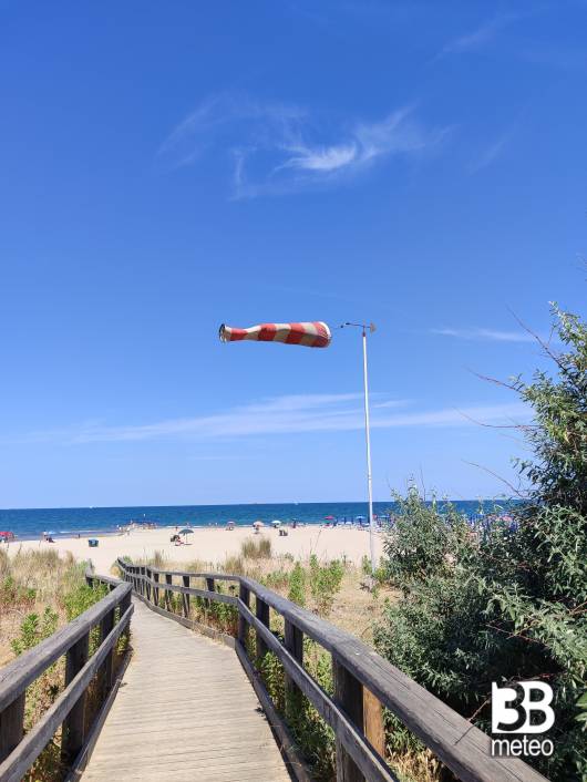 giornata calda e ventosa