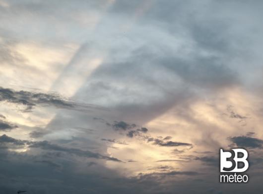 raggi tramonto