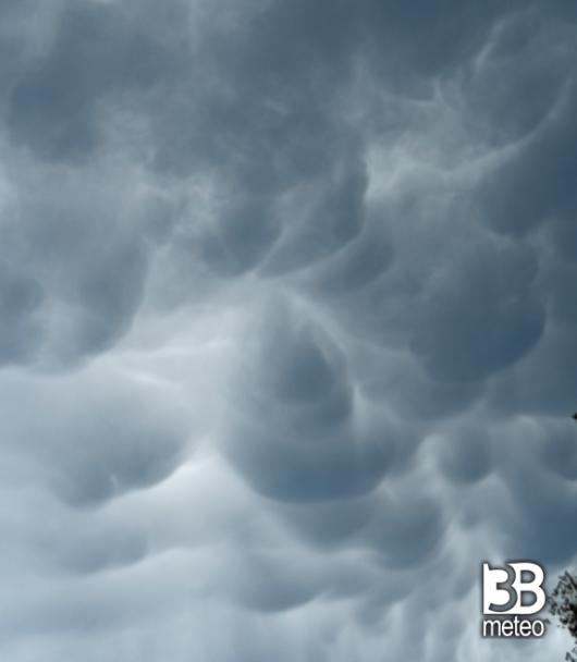mammatus clouds