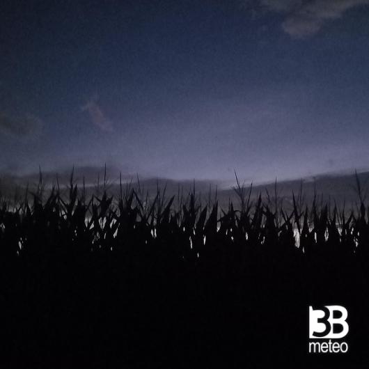 puntate al cielo ma coi piedi ben piantati in questa amata terra