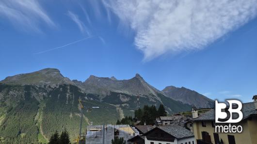 sereno con velature ore 7.50