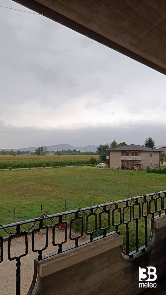 Temporale in arrivo con grandine