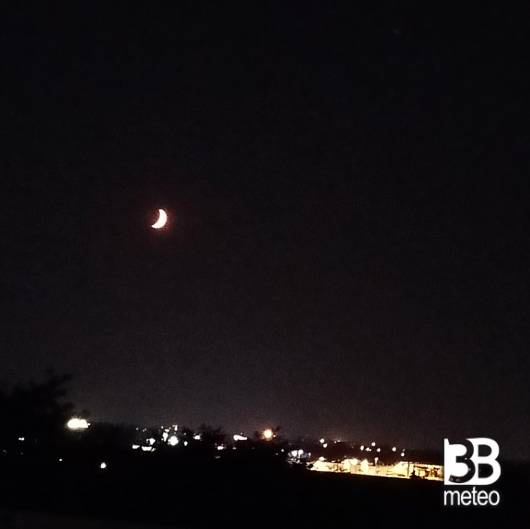 Luna a montebello. foto di sergio