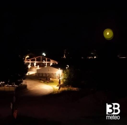 e per compagna la luna....