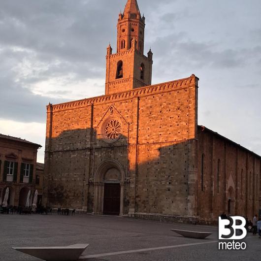 tra nuvole sole e forse pioggia