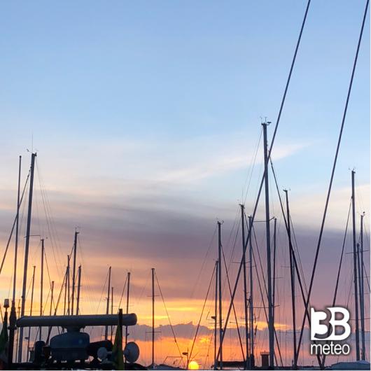 Tramonto al porto di ostia